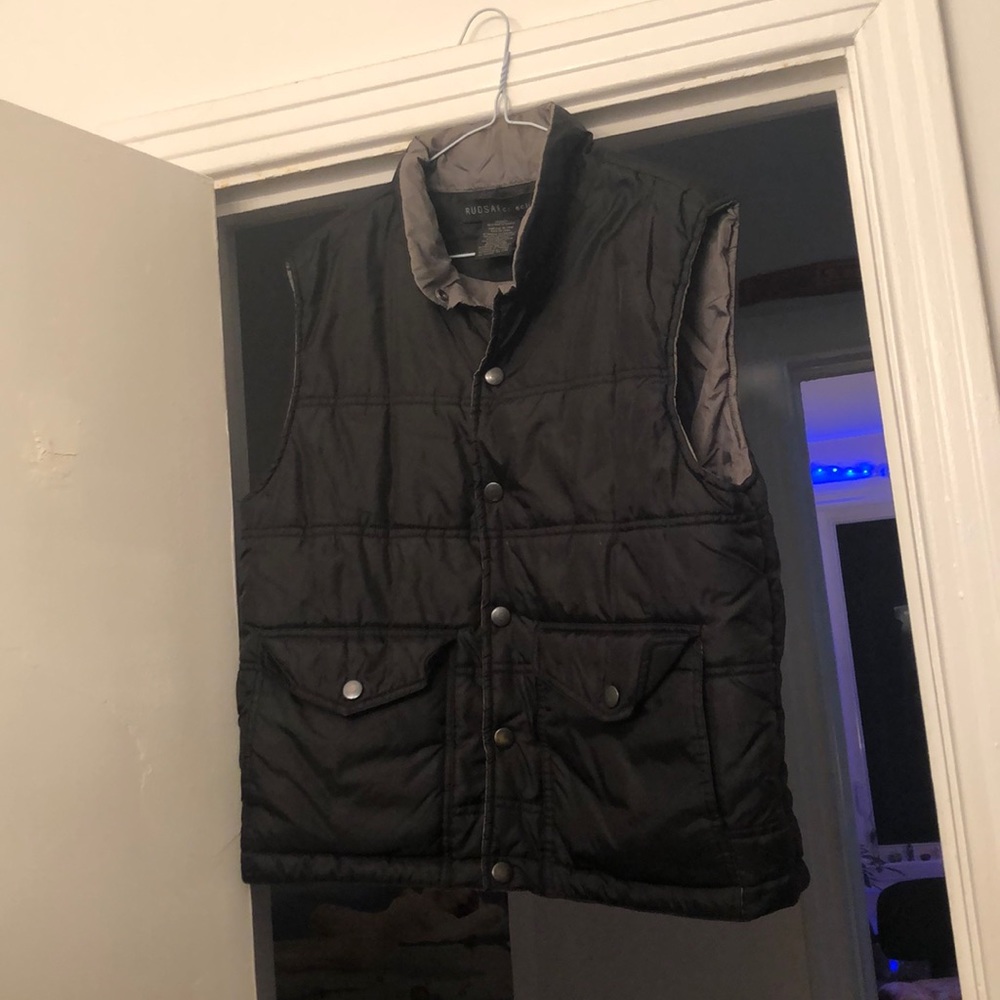 RUDSAK VEST